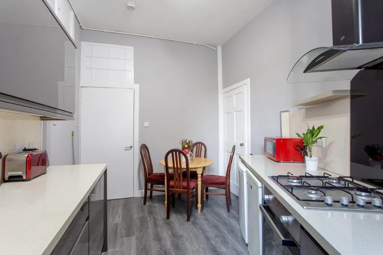 Stunning 2-Bed Apartment In Central Edinburgh United Kingdom