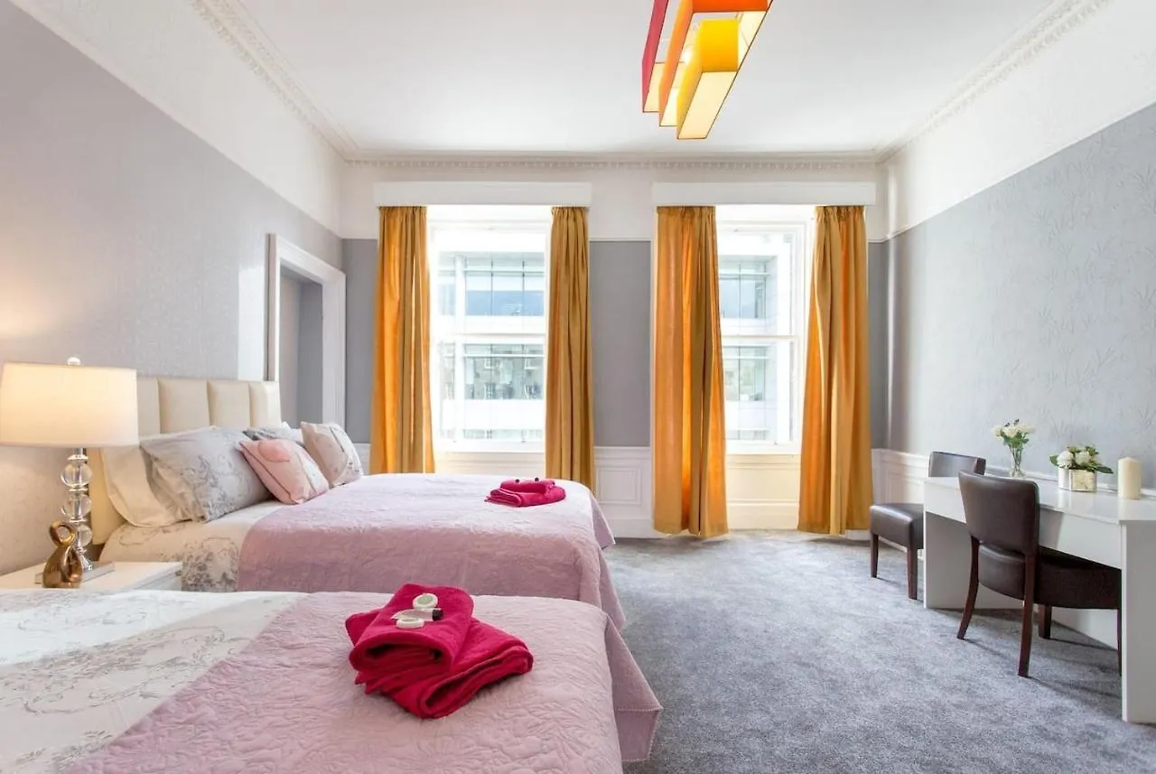 Stunning 2-Bed Apartment In Central Edinburgh