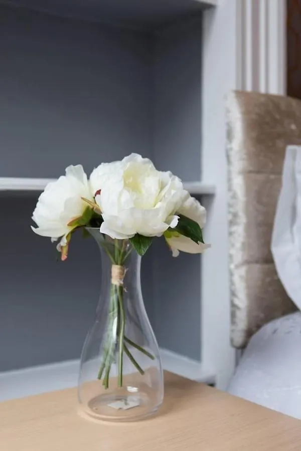 Stunning 2-Bed Apartment In Central Edinburgh 0*,